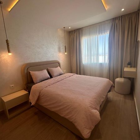 Appartement Haut Standing En Face De La Marina Et A 200M Du Port De Tanger - Appt 2 Exteriör bild