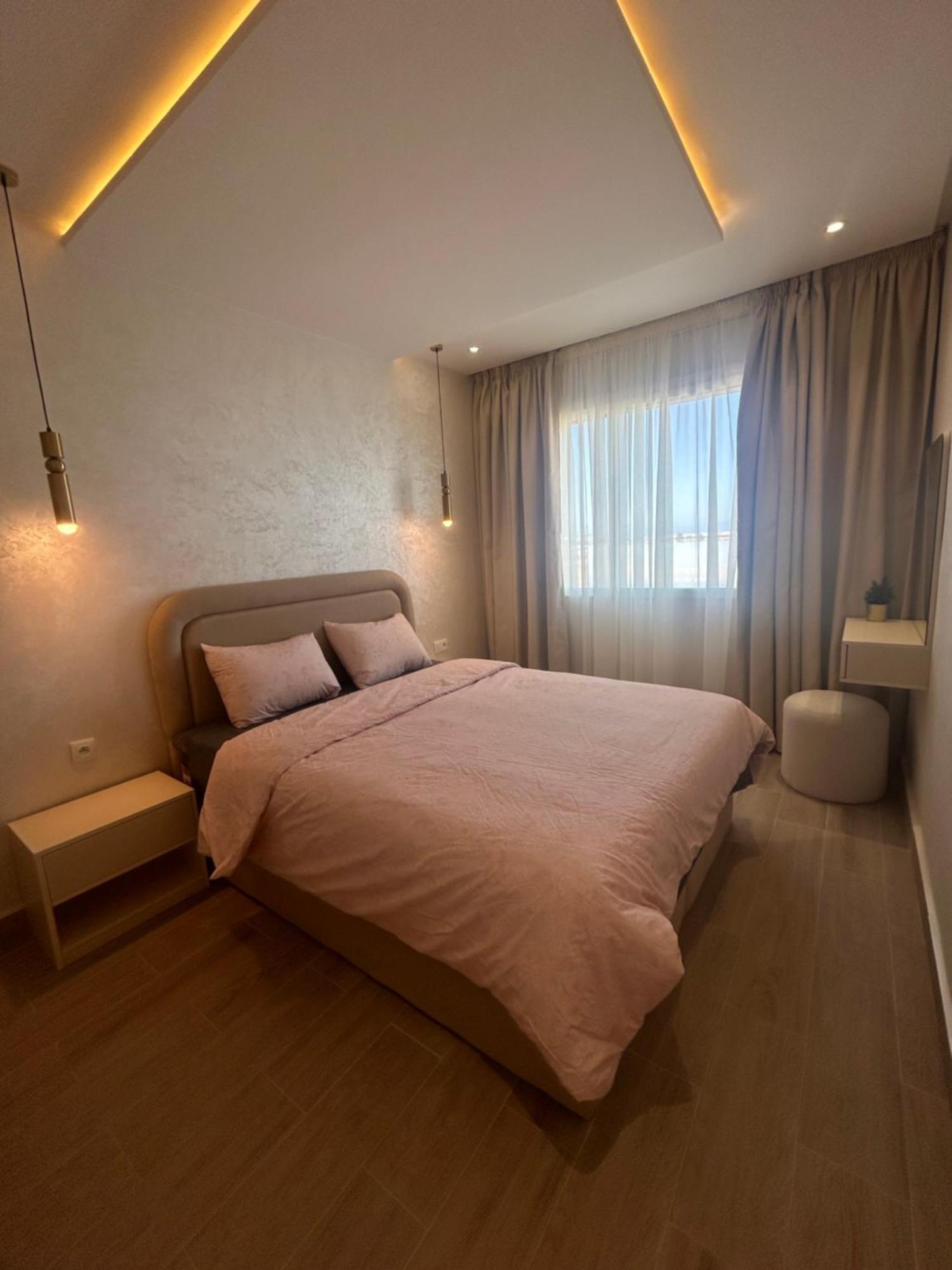 Appartement Haut Standing En Face De La Marina Et A 200M Du Port De Tanger - Appt 2 Exteriör bild