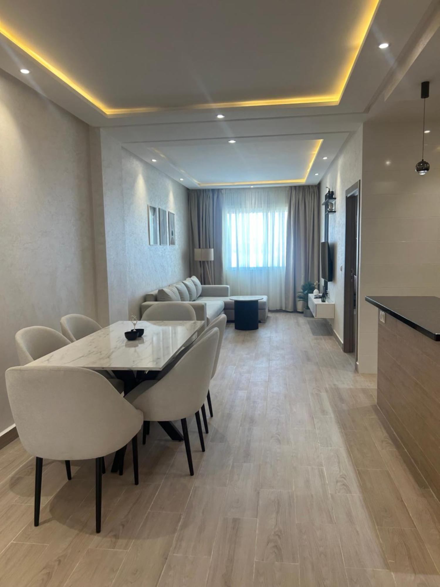 Appartement Haut Standing En Face De La Marina Et A 200M Du Port De Tanger - Appt 2 Exteriör bild