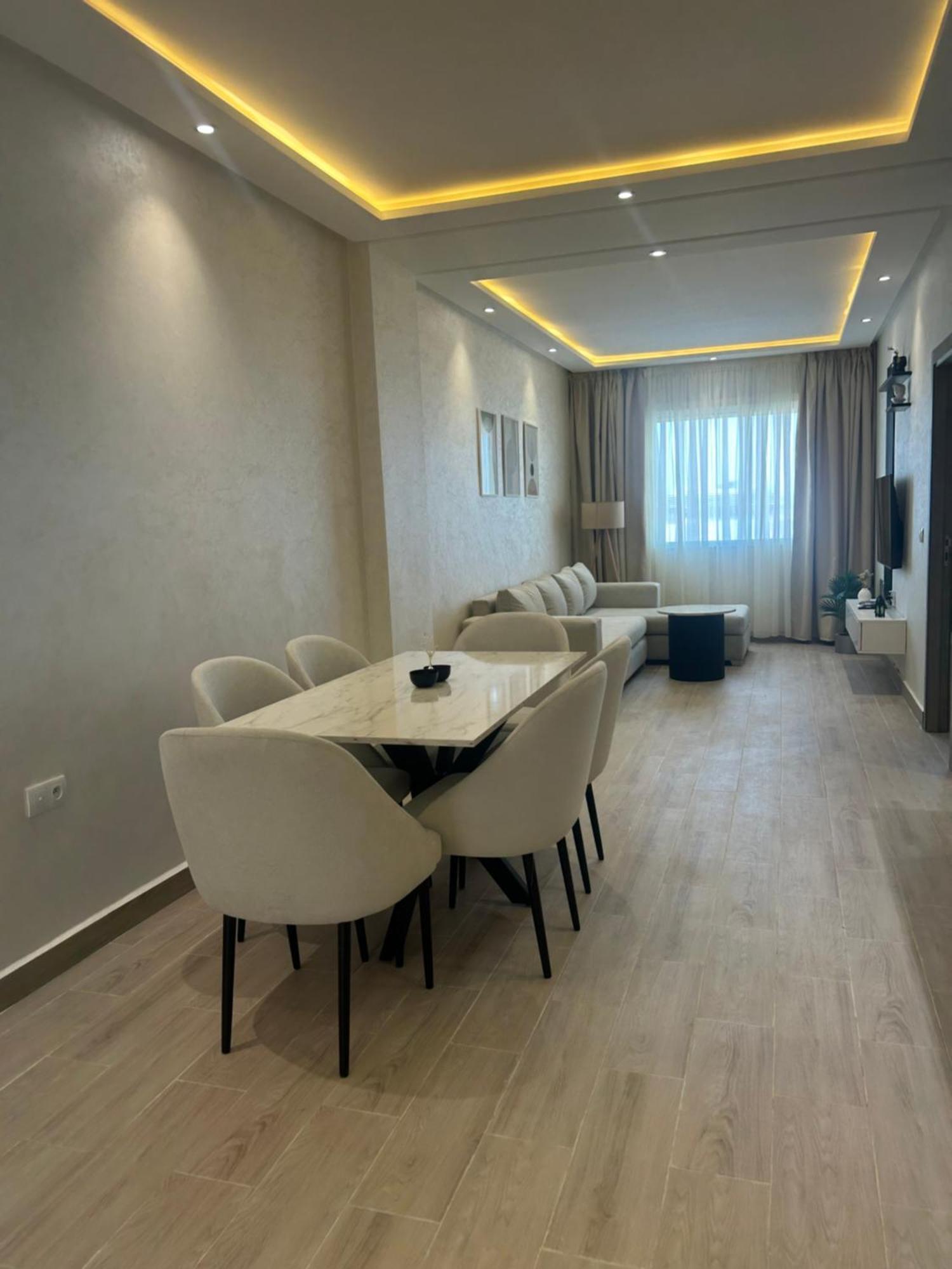 Appartement Haut Standing En Face De La Marina Et A 200M Du Port De Tanger - Appt 2 Exteriör bild