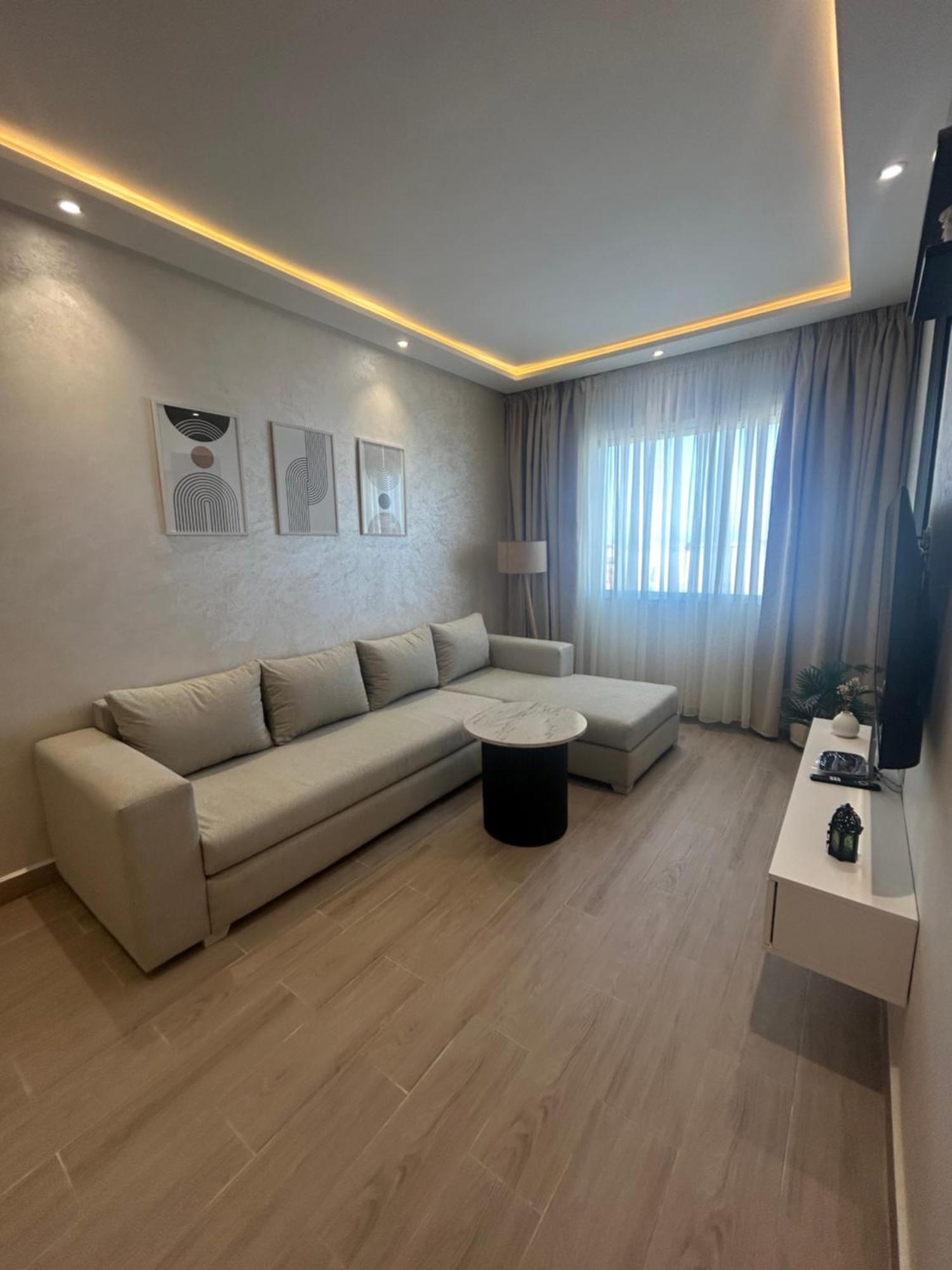 Appartement Haut Standing En Face De La Marina Et A 200M Du Port De Tanger - Appt 2 Exteriör bild